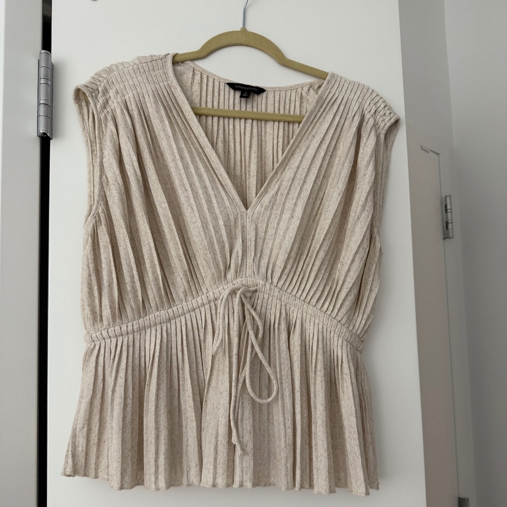 Banana Republic Pleated Tank Blouse - Size Small